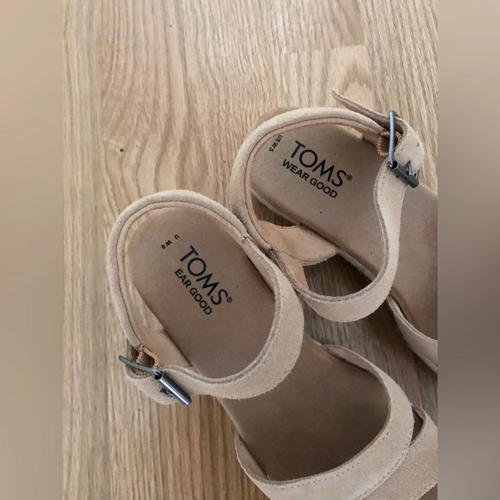 TOMS Beige Suede Double-Strap Women’s Sandal - Picture 4 of 6